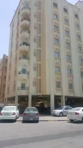 Résidentiel Propriété prête 3 chambres S / F Appartement  à vendre au Al-Sadd , Doha #7613 - 1  image 